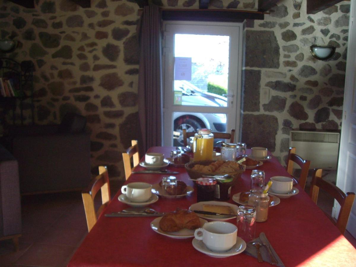 Ferme De Lamourio Saint-Cernin (Cantal) Exterior foto