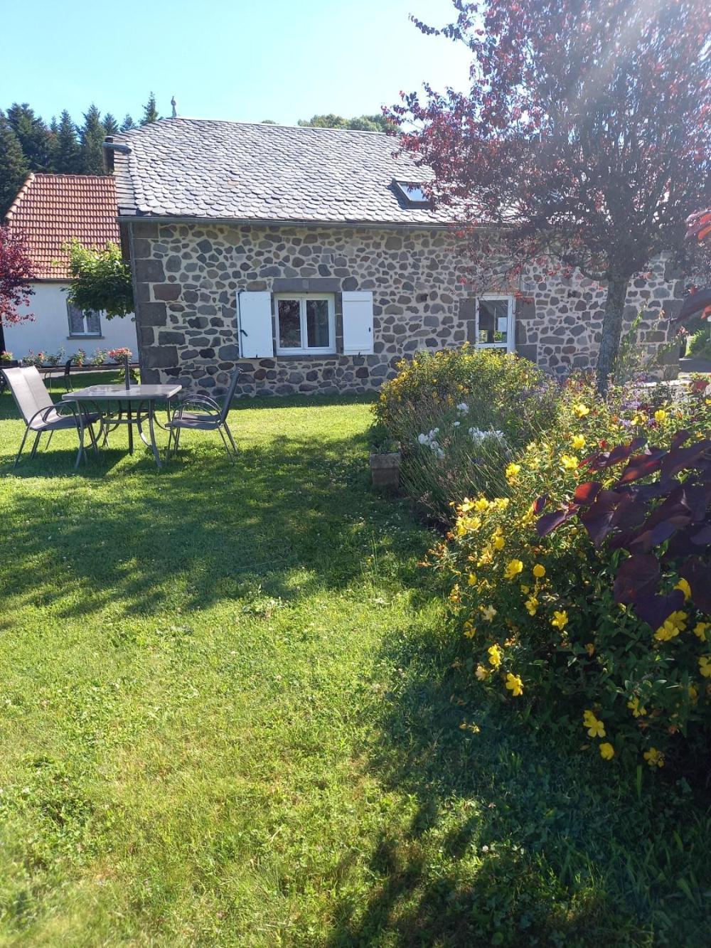 Ferme De Lamourio Saint-Cernin (Cantal) Exterior foto